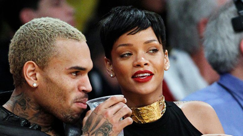 Chris Brown i bindur se do të bashkohet me Rihannan