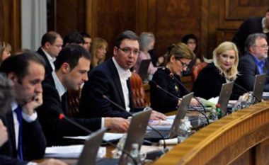 Qeveria serbe mblidhet për dialogun me Prishtinën