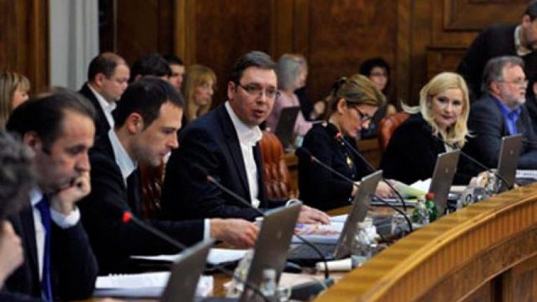 Qeveria serbe mblidhet për dialogun me Prishtinën