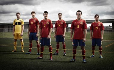 Futbollisti i pensionuar i Spanjës mund të rikthehet në kombëtare