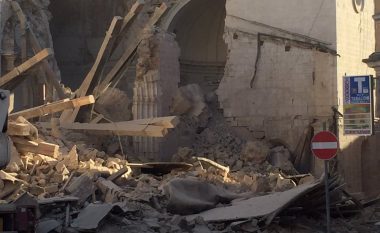 Tërmet i fuqishëm në Itali (Video)