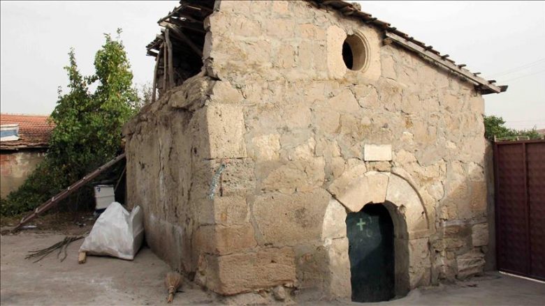Imami turk që kujdeset për kishën historike armene