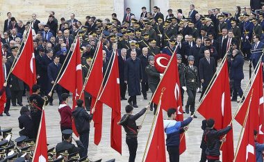 Turqia feston 93-vjetorin e Republikës