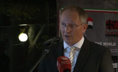 Ambasadori Hungarez: Qytetarët kosovarë nuk duan të ndjehen si qytetarët e dytë në Evropë