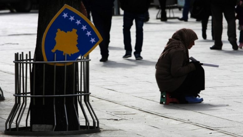Banka Boterore: Për shkak të pandemisë deri në 150 mijë njerëz në Kosovë mund të bien në varfëri