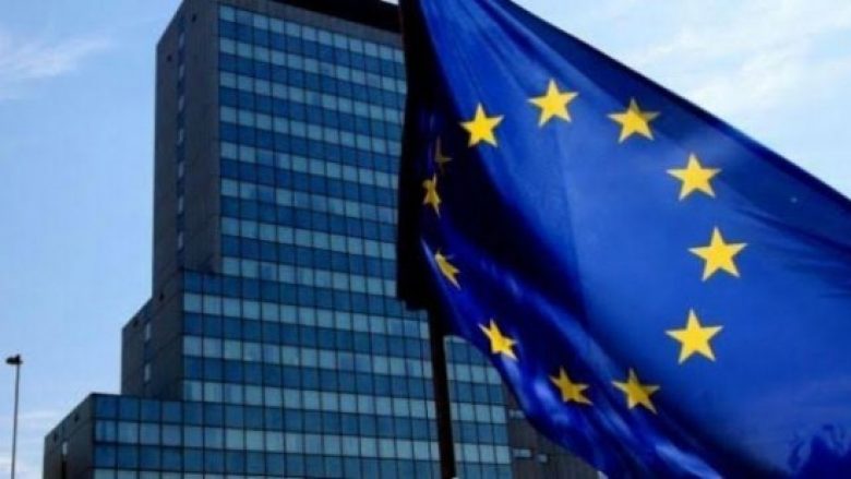 Ekspertët: Pa përkrahjen e pesë shteteve të BE-së nuk mund të ketë liberalizim të vizave për Kosovën