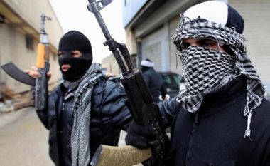 Radio amerikane “NPR”: Ndërkombëtarët injoruan islamin radikal në Kosovë