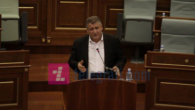Berisha: Hashim Thaçit i ka humbur rruga në oborr (Video)