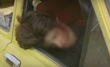 Pamje shokuese: Këtë djalë 16 vjeç dyshohet se e vranë ushtarët e UÇK-së (Video,+18)