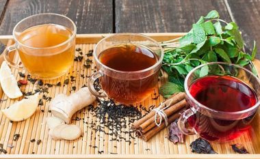 Ditën më të mirë fillojeni me këto pije: Tri çaje të shijshme për detoksifikim në mëngjes