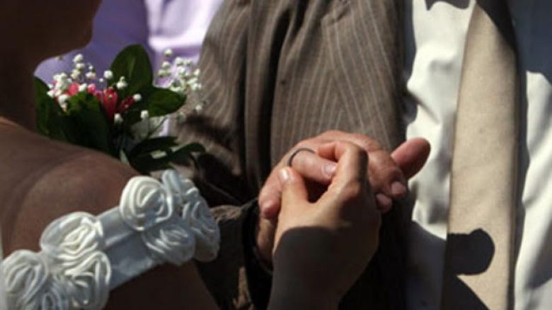 Gjermania ndalon me ligj martesat e 16 vjeçarëve