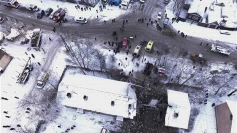 Bora dhe akulli e kanë përfshirë Moskën, janë anuluar 30 fluturime