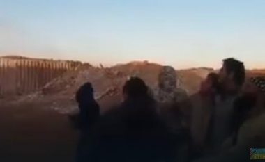 Shikoni çfarë ndodhë kur mbi kokat e militantëve të Al-Nusras fluturon aeroplani luftarak rus (Video)