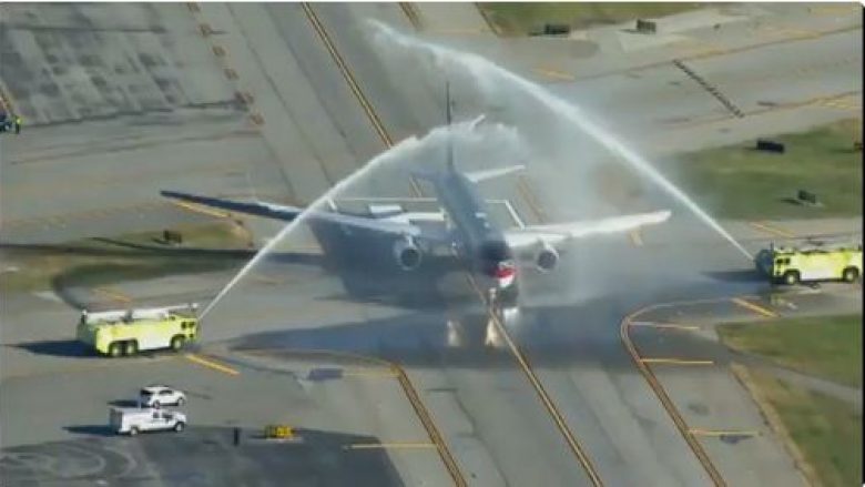 Aeroplani i Trumpit laget me kamionë cisternë derisa aterron në aeroportin e Washington-it, mësoni arsyen (Video)