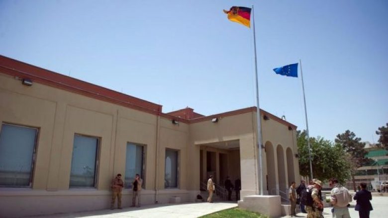 Dy të vdekur pas sulmit me bombë në konsulatën gjermane në Afganistan