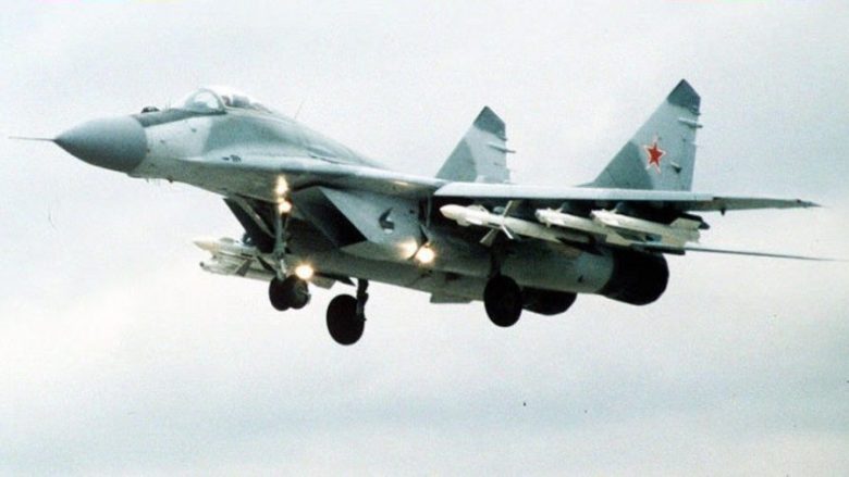 Rrëzohet aeroplani luftarak rus afër Sirisë