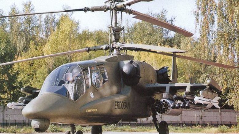 Erdogan “e pagëzon” me emrin e tij super-helikopterin e ri luftarak (Foto)