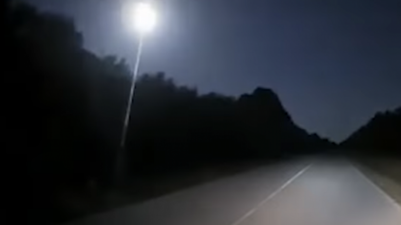 Momenti i rënies së një meteori gjigant në Florida (Video)