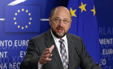 Presidenti i PE-së dorëhiqet nga posti