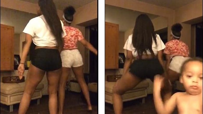 Dy femrat nisin kërcimin erotik, por ajo çfarë u bën vogëlushi do t’ju bëjë të qeshni me lot (Foto/Video, +16)