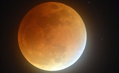 Më 14 nëntor do të shihni një hënë më të madhe e më ndriçuese