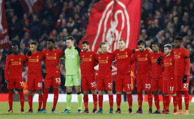 Liverpooli tregon madhështinë, i gjithë Anfieldi këndon YNWA me 1 minut heshtje për Chapecoensen (Video)