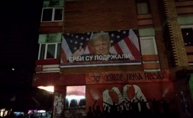 Në Mitrovicën Veriore Trump zëvendëson Putinin