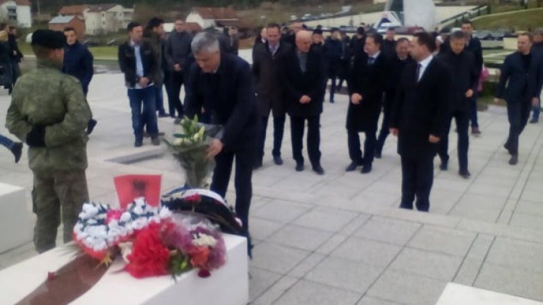 Thaçi nga Prekazi: Festat e Nëntorit le të jenë bashkim i shqiptarëve