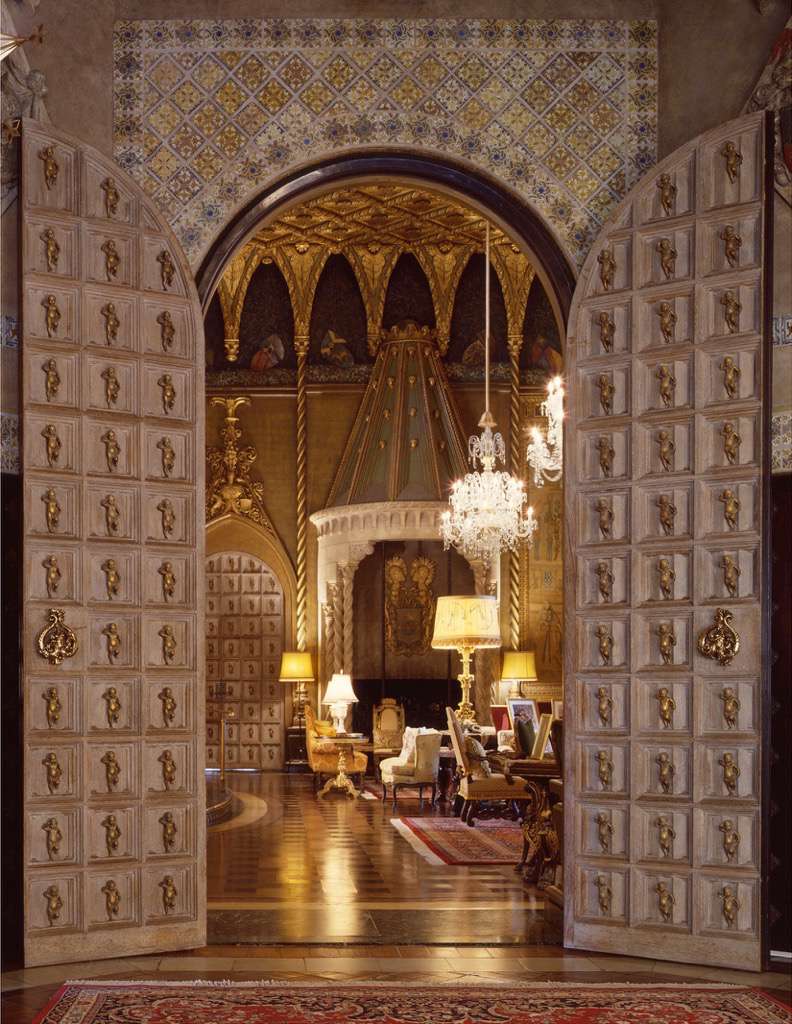 EXCLUSIVE: Peek inside historic Mar-a-Lago Resort, where Donald Trump will spend his first Thanksgiving since becoming President Elect.