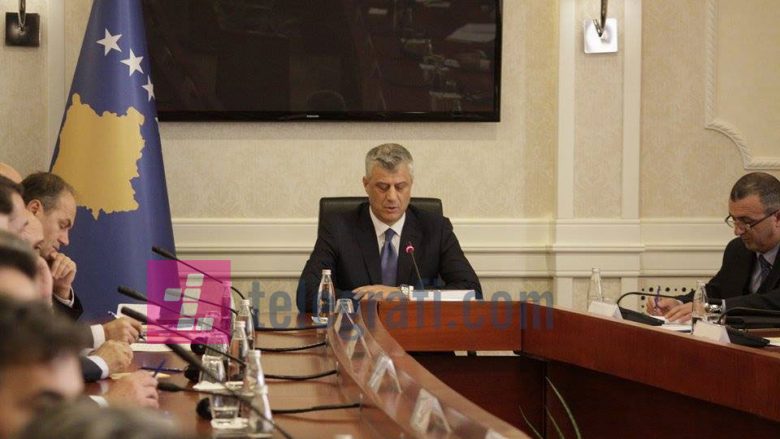 Thaçi takon përfaqësuesit e subjekteve politike