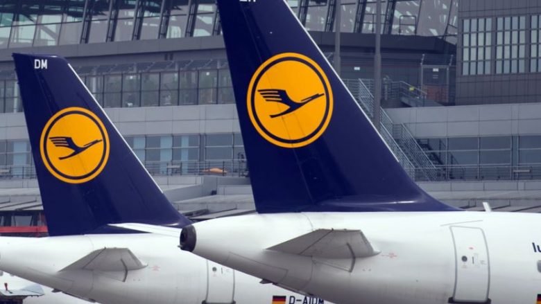 Qindra fluturime janë anuluar për shkak të grevës në Lufthansa