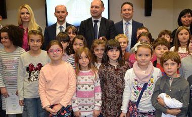 ‘Kursimi tek të rinjtë është i rëndësishëm për ekonominë e Maqedonisë’