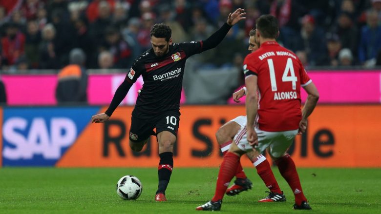 Leverkuseni barazon rezultatin me anë të Calhanoglut (Video)