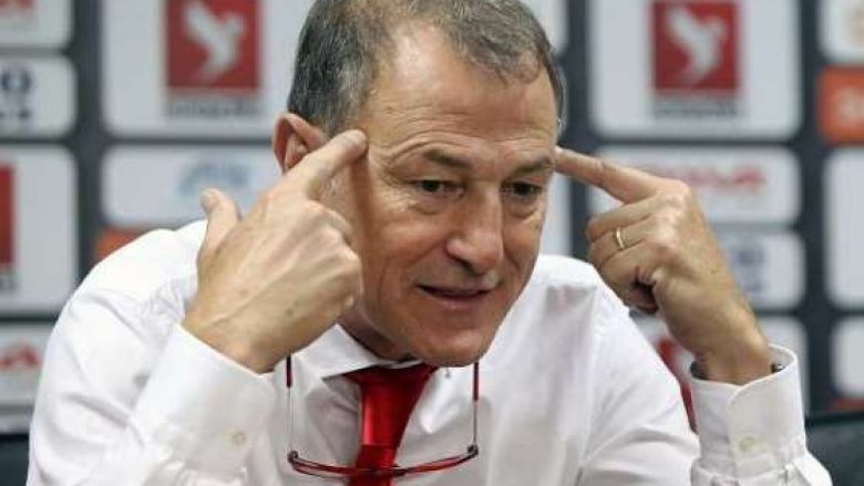 De Biasi analizon Interin e Piolit