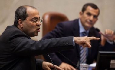 Deputeti arab thërret ezanin në parlamentin izraelit (Video)