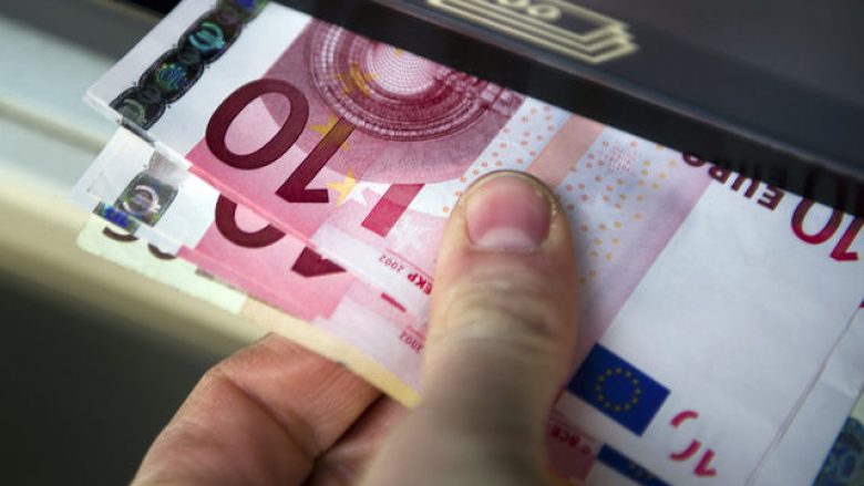 Për të jetuar një muaj në Maqedoni, u duhen 523 euro