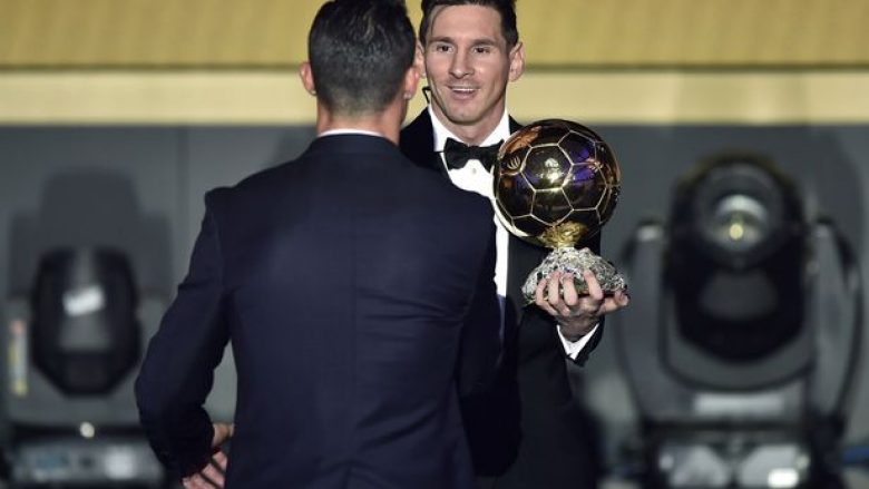 CR7 v Messi, ky futbollist i prinë sondazhit të Mirror për ‘Topin e Artë’