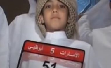 Fëmija arab paguan 5.9 milionë dollarë, për katër targa të veturave (Video)