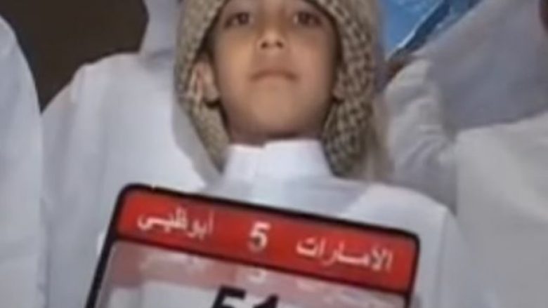 Fëmija arab paguan 5.9 milionë dollarë, për katër targa të veturave (Video)