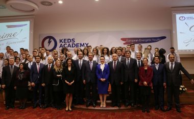 Diplomoi gjenerata e tretë e Akademisë së KEDS-it