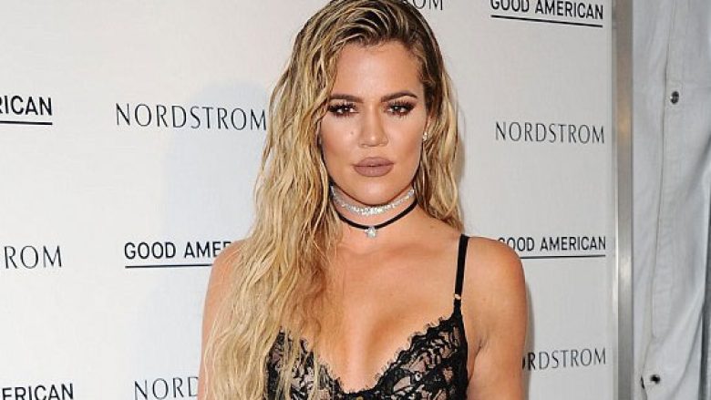 ​Khloe Kardashian tregon format e saj turpore (Foto)