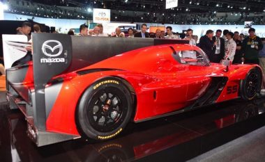 Mazda publikon prototipin e makinës për gara (Foto)