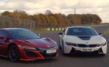 Përballja e hibridëve: BMW dhe Honda, në garën për super-veturën më të mirë (Video)