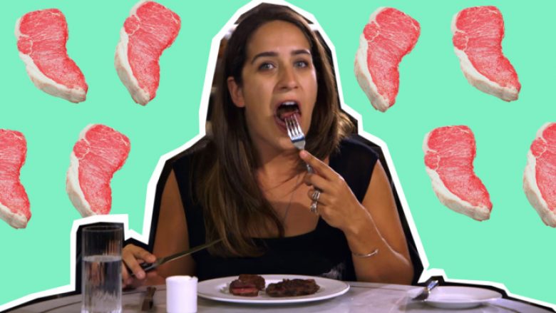 Reagimi i çuditshëm i vegjetarianes, që hëngri mish pas 22 vitesh (Video)