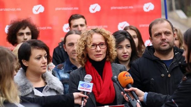 Sheqerinska: Jam e mërzitur, edhe motra ime do ta braktis Maqedoninë për një jetë më të mirë jashtë vendit!