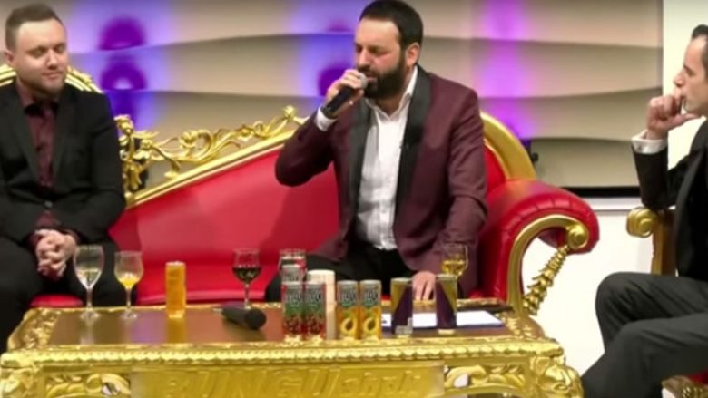 Adem Ramadani emocionohet në emision, nuk i mban lotët kur flet për nënën (Video)