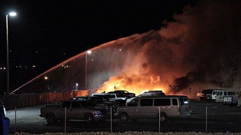 Rrëzohet një aeroplan në Nevada, evakuohen banorët (Video)