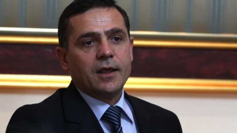 Ahmet Isufi: LDK duhet ta pret liderin e vet të kthehet, e pastaj të kërkojë zgjedhje
