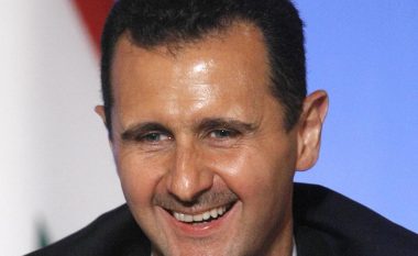 Pyetet se si e zë gjumi kur kujton fëmijët e vrarë: Përveçse qesh, shihni çfarë përgjigje kthen Bashar al-Assad