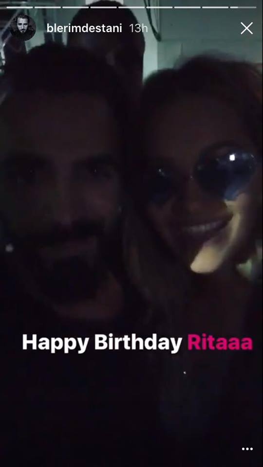 Blerim Destani i uron ditëlindjen Rita Orës. Foto nga Instagram Story.